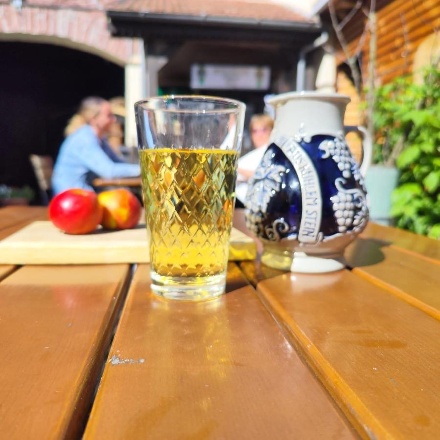 Gasthaus & Hotel Drei Lilien Werbach Eksteriør bilde